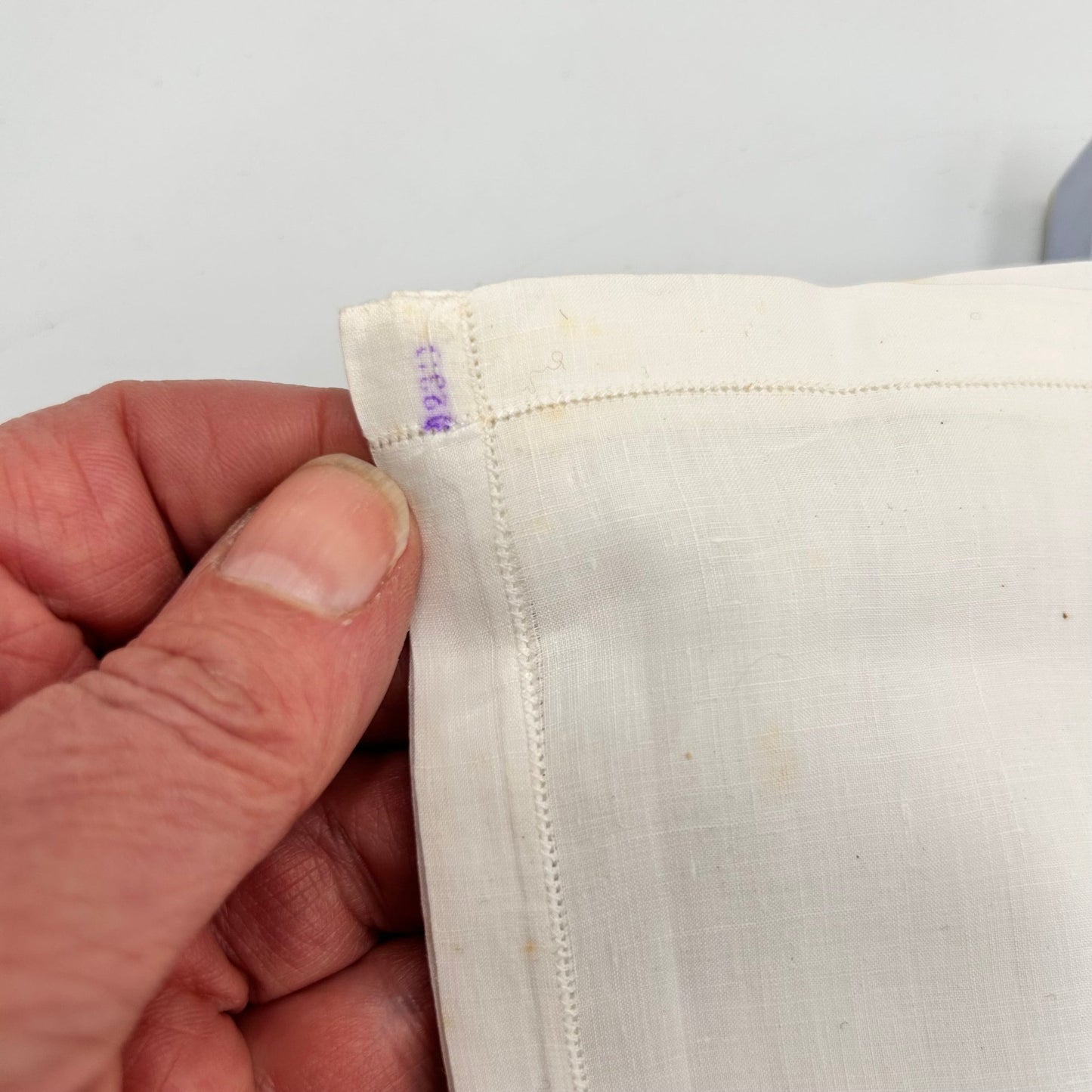 Antique Walpole brothers Linen handkerchiefs - Splendid Vintage World