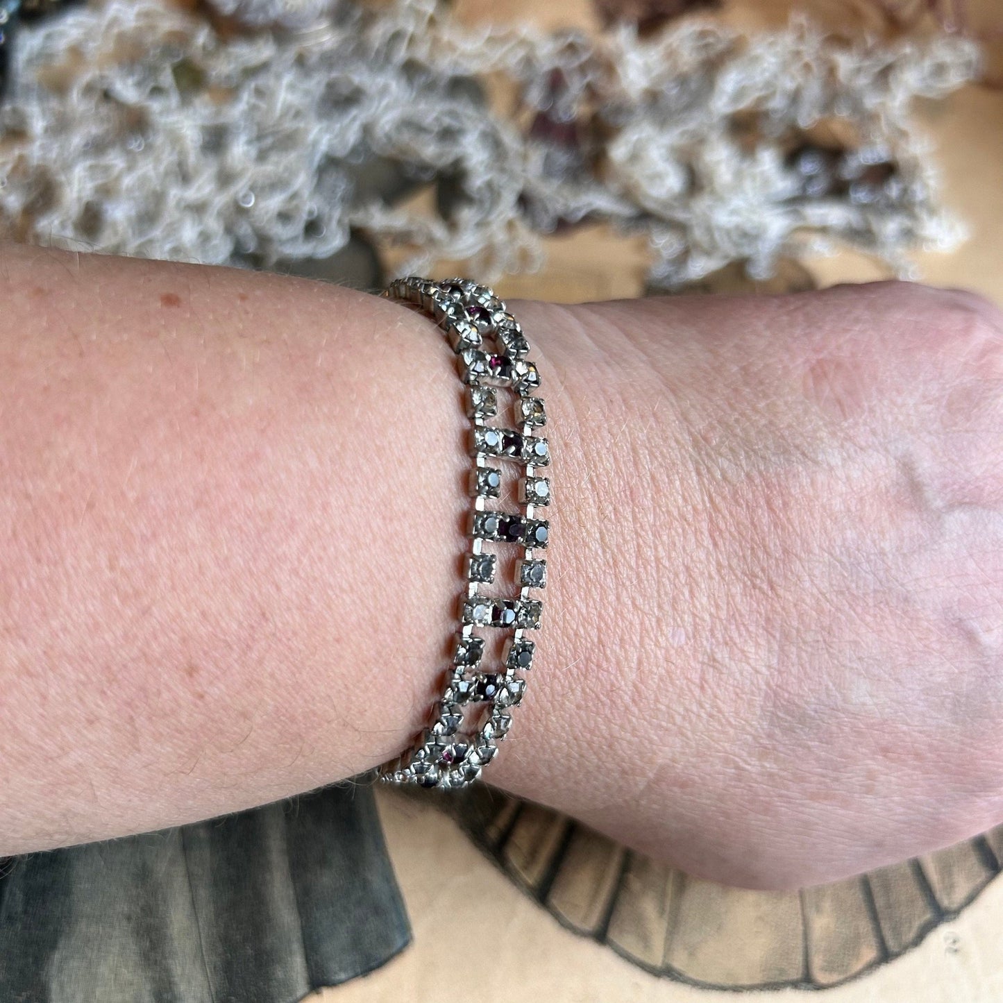 Vintage diamanté bracelet clear & amethyst paste - Splendid Vintage World