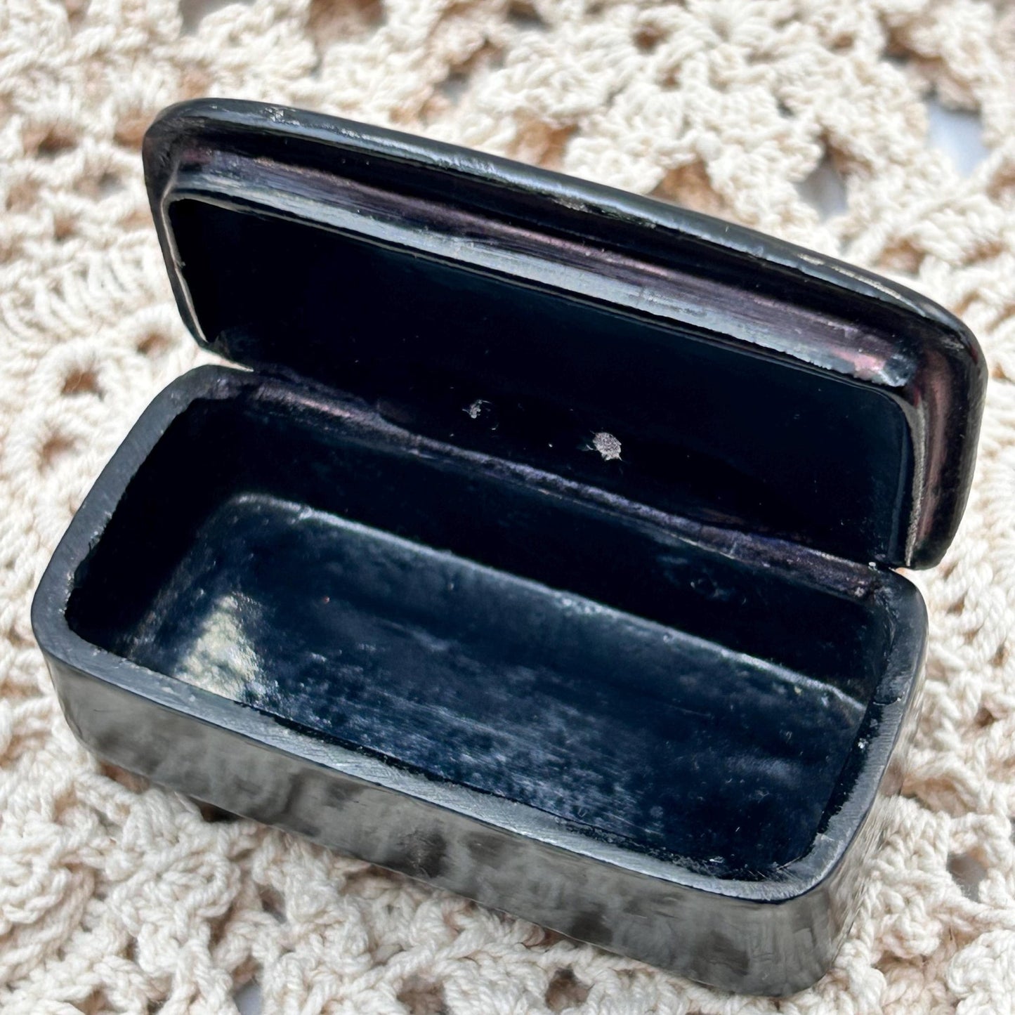 Vintage paper mache snuff box with floral inlay - Splendid Vintage World