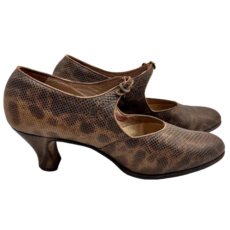 1920s 30s leather shoes with fine buckle strap from Manfield , Selberite Arch preserver Made in England natural pattern