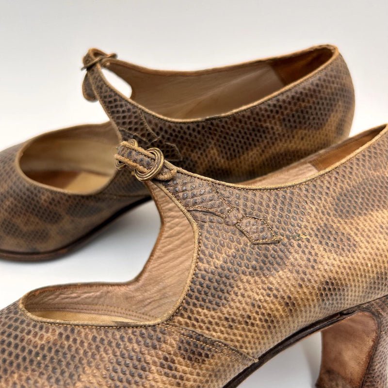 1920s 30s leather shoes with fine buckle strap from Manfield, Selberite Arch preserver Made in England natural pattern