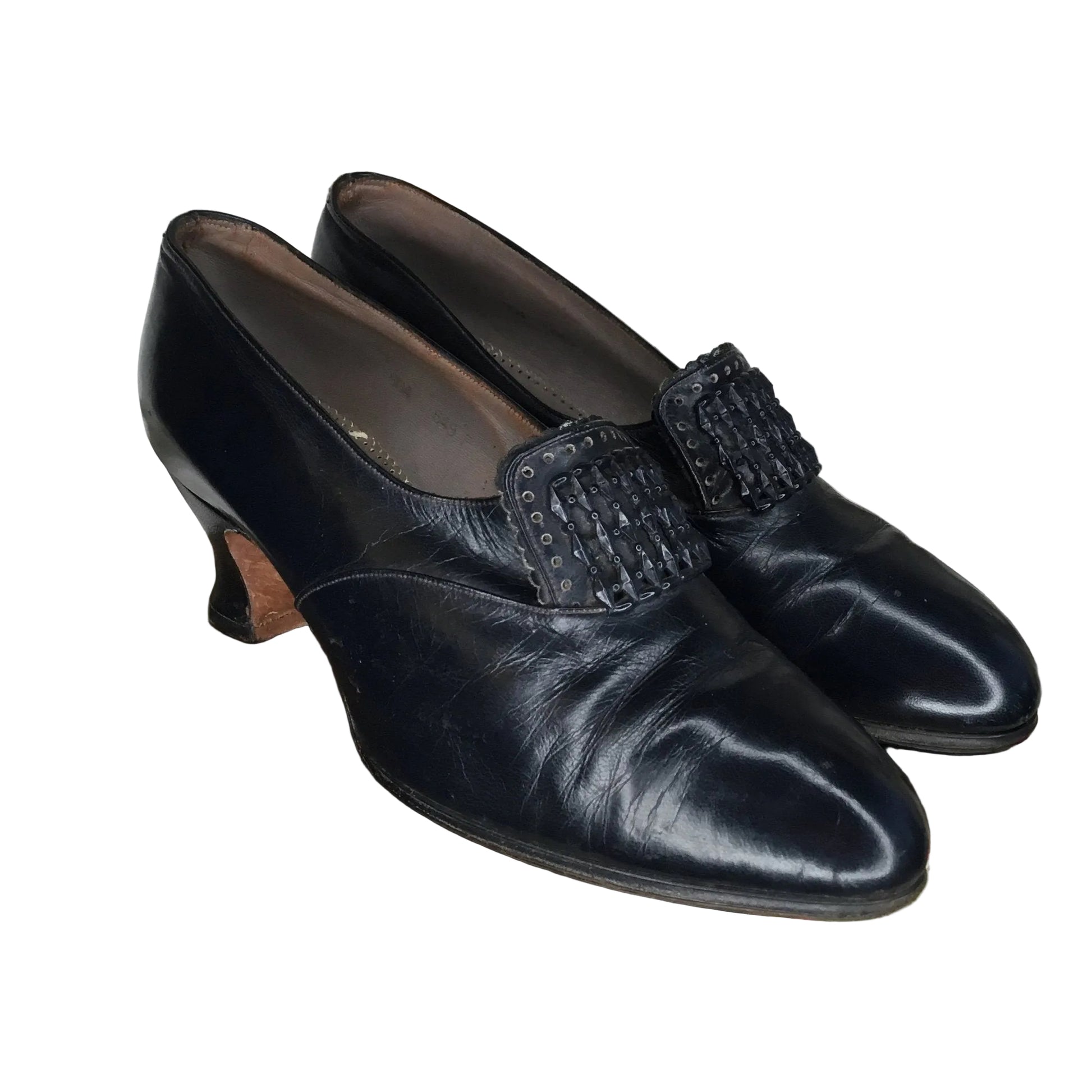Dark Blue Leather Shoes with Louis Heels, Buckle adornment on vamp against white background - Splendid Vintage World