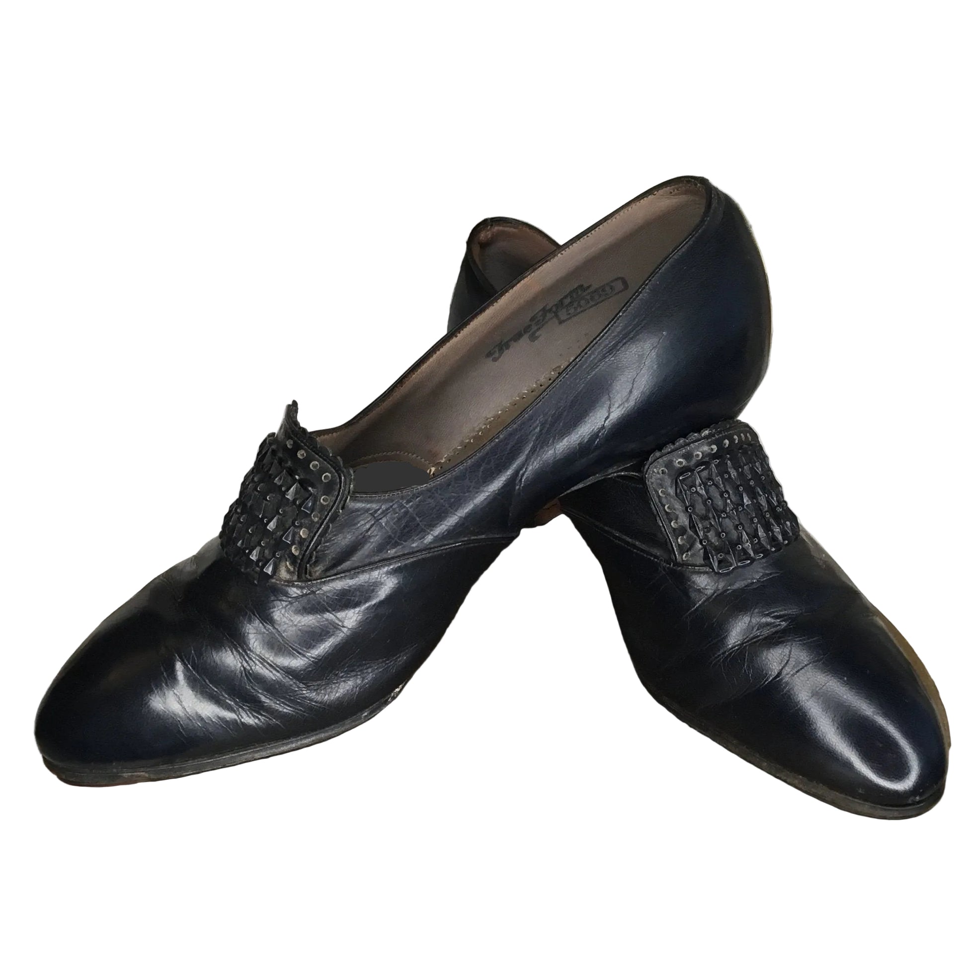Dark Blue Leather Shoes: Louis Heels, Buckle adornment on vamp white background - Splendid Vintage World