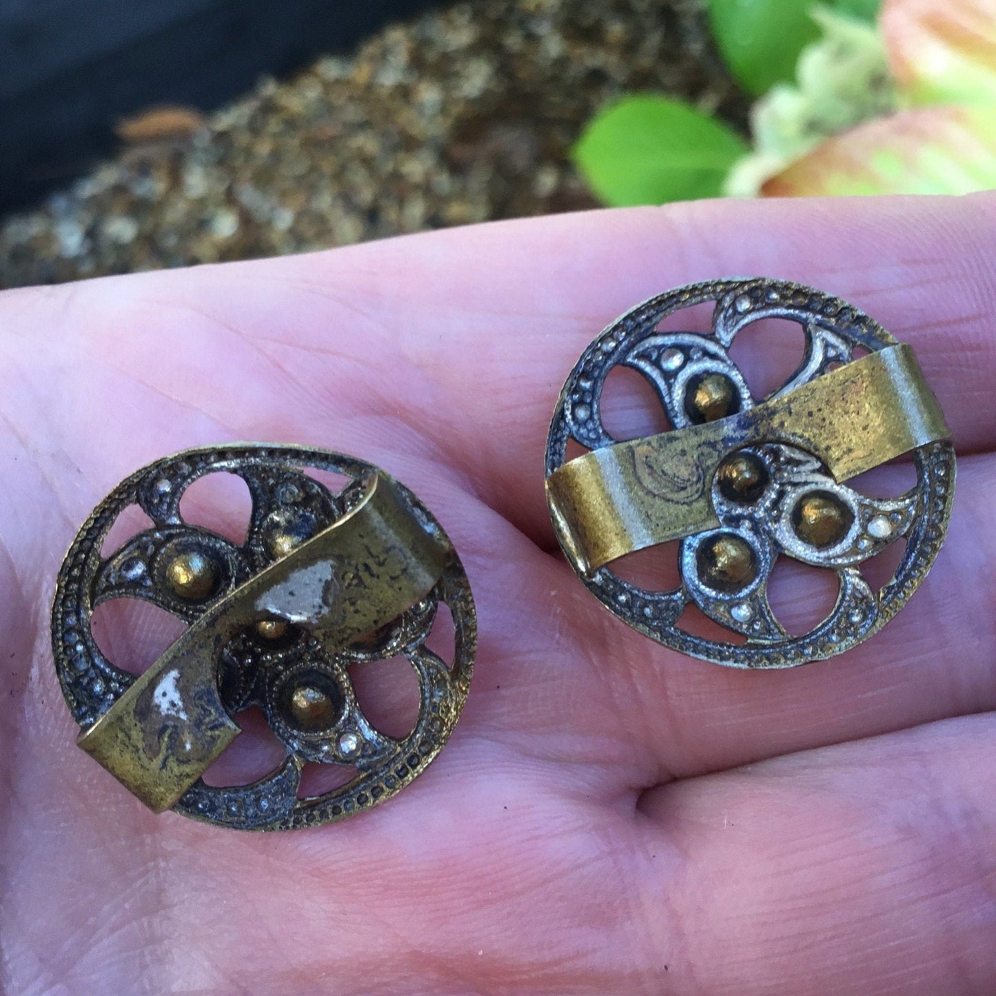 Antique 1920s shoe button covers with paste decoration - Splendid Vintage World