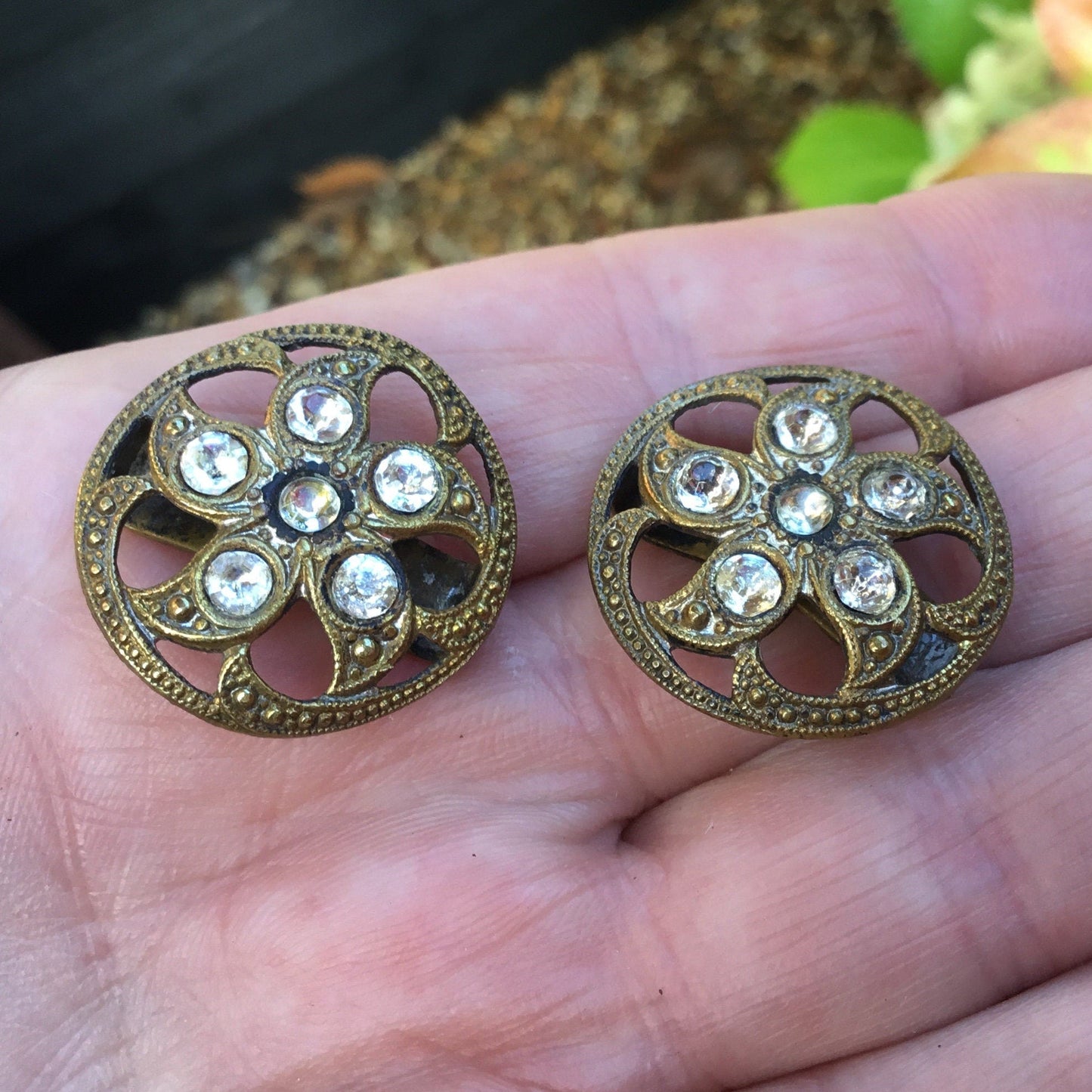 Antique 1920s shoe button covers with paste decoration - Splendid Vintage World