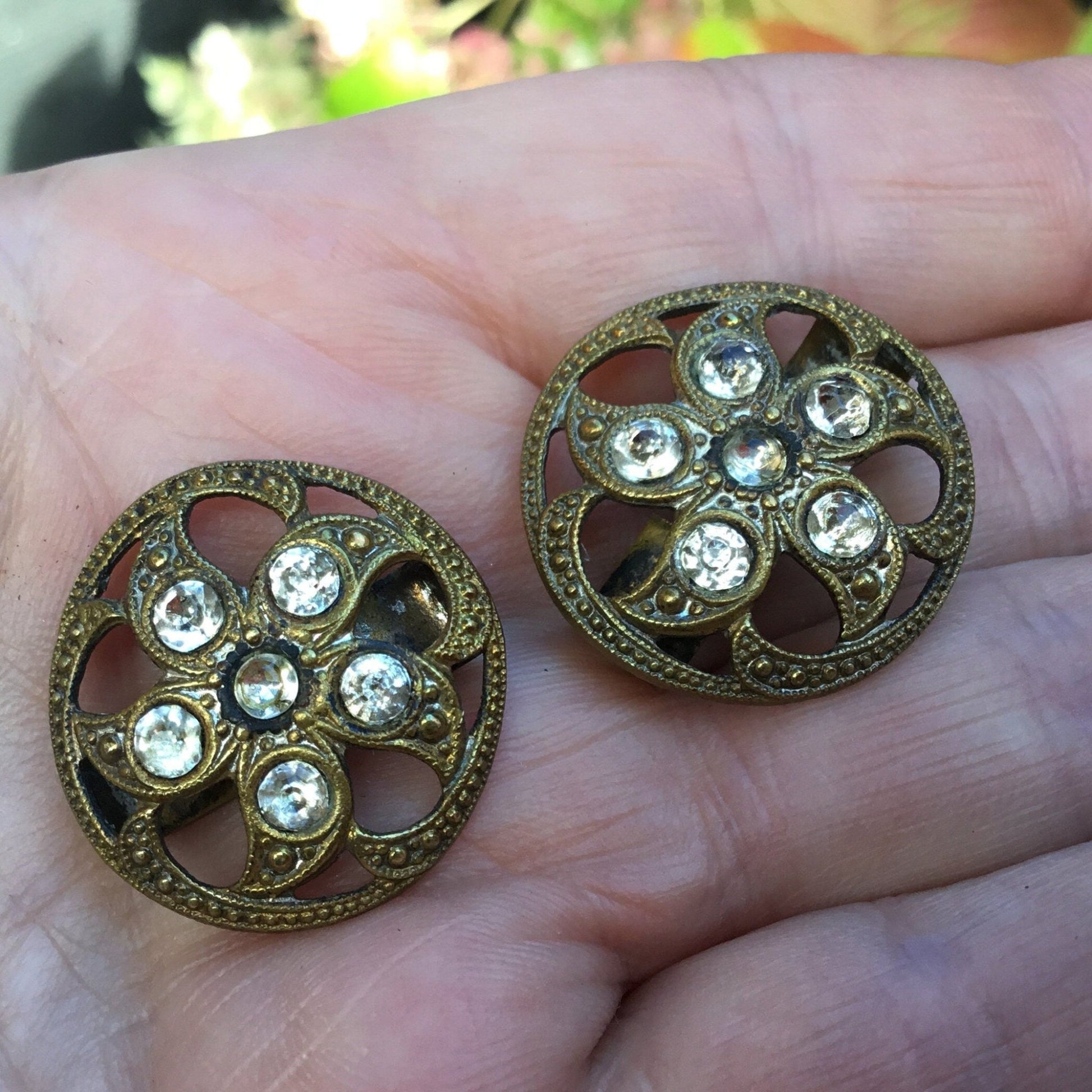 Antique 1920s shoe button covers with paste decoration - Splendid Vintage World