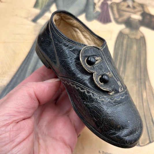 Antique black leather button up shoe, child’s - Splendid Vintage World