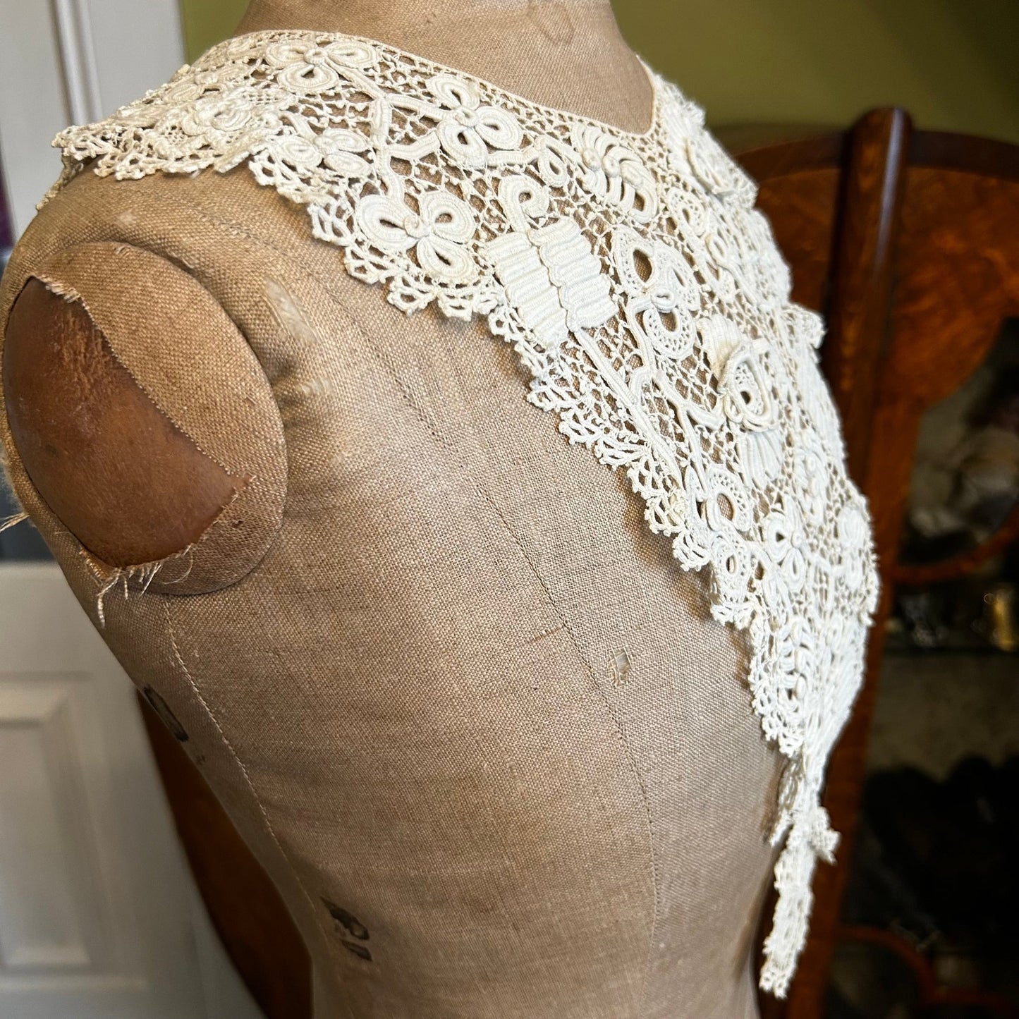 Antique Irish crochet lace Collar, dress front - Splendid Vintage World