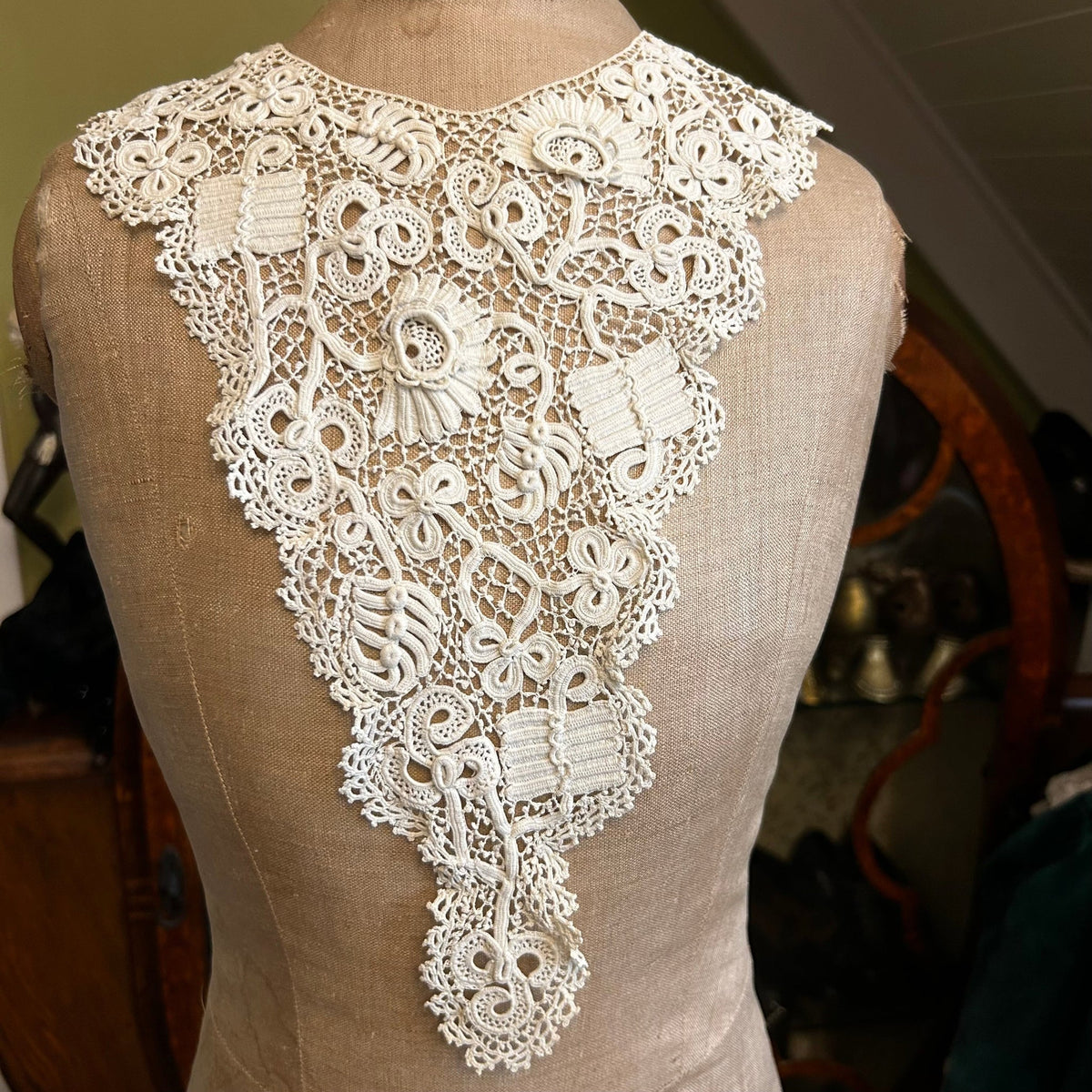 Antique Irish crochet lace Collar, dress front - Splendid Vintage World