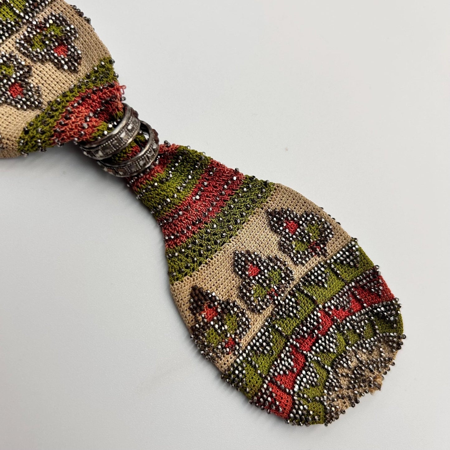 Antique misers purse with cut steel beading and fringe in green, red & beige 19 cm - Splendid Vintage World
