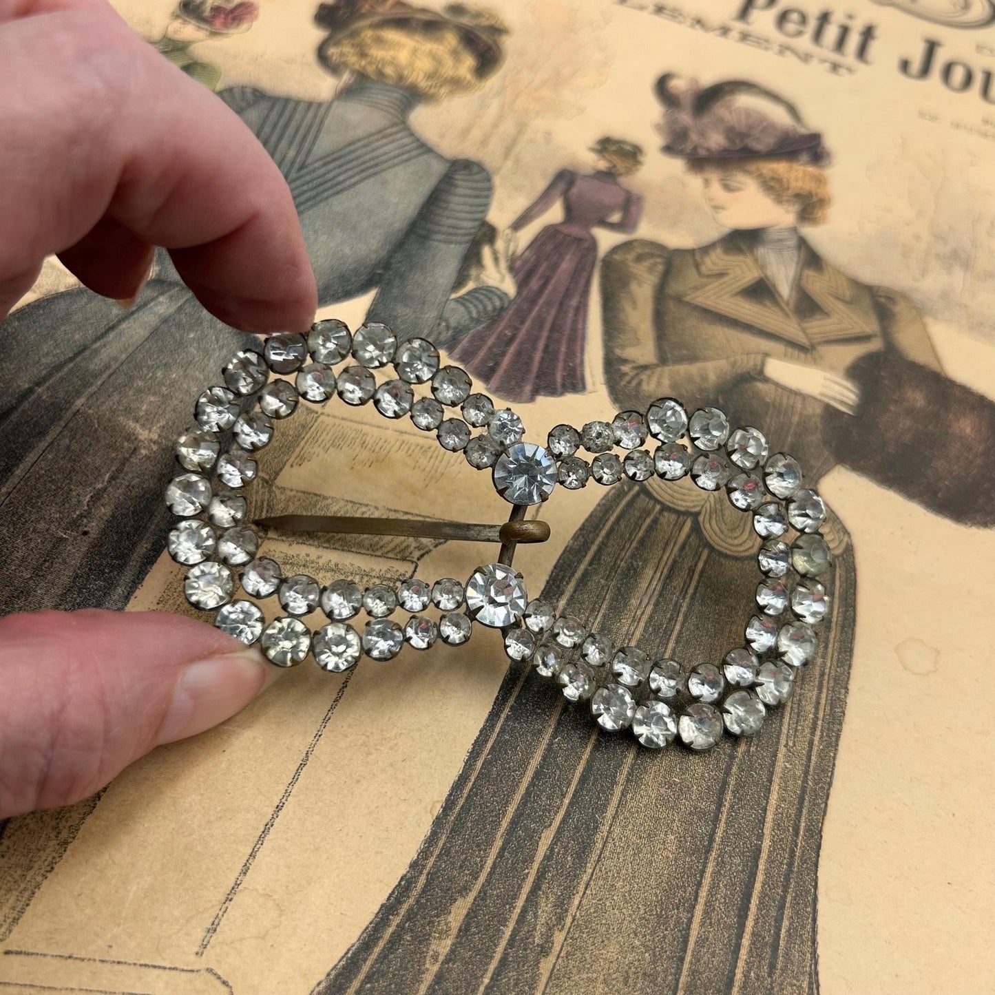 Antique paste diamante buckle very sparkly 98mm x 50mm - Splendid Vintage World