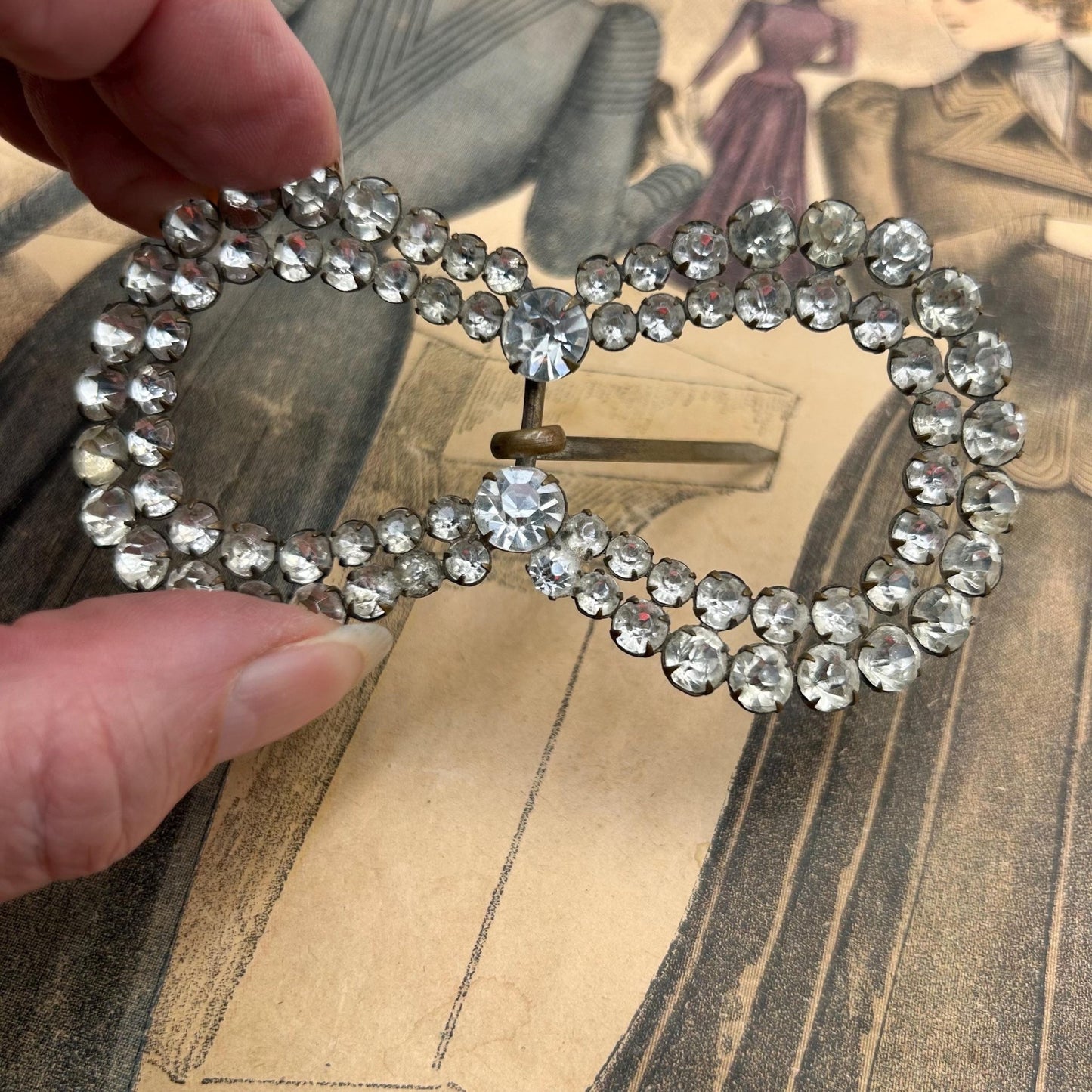 Antique paste diamante buckle very sparkly 98mm x 50mm - Splendid Vintage World