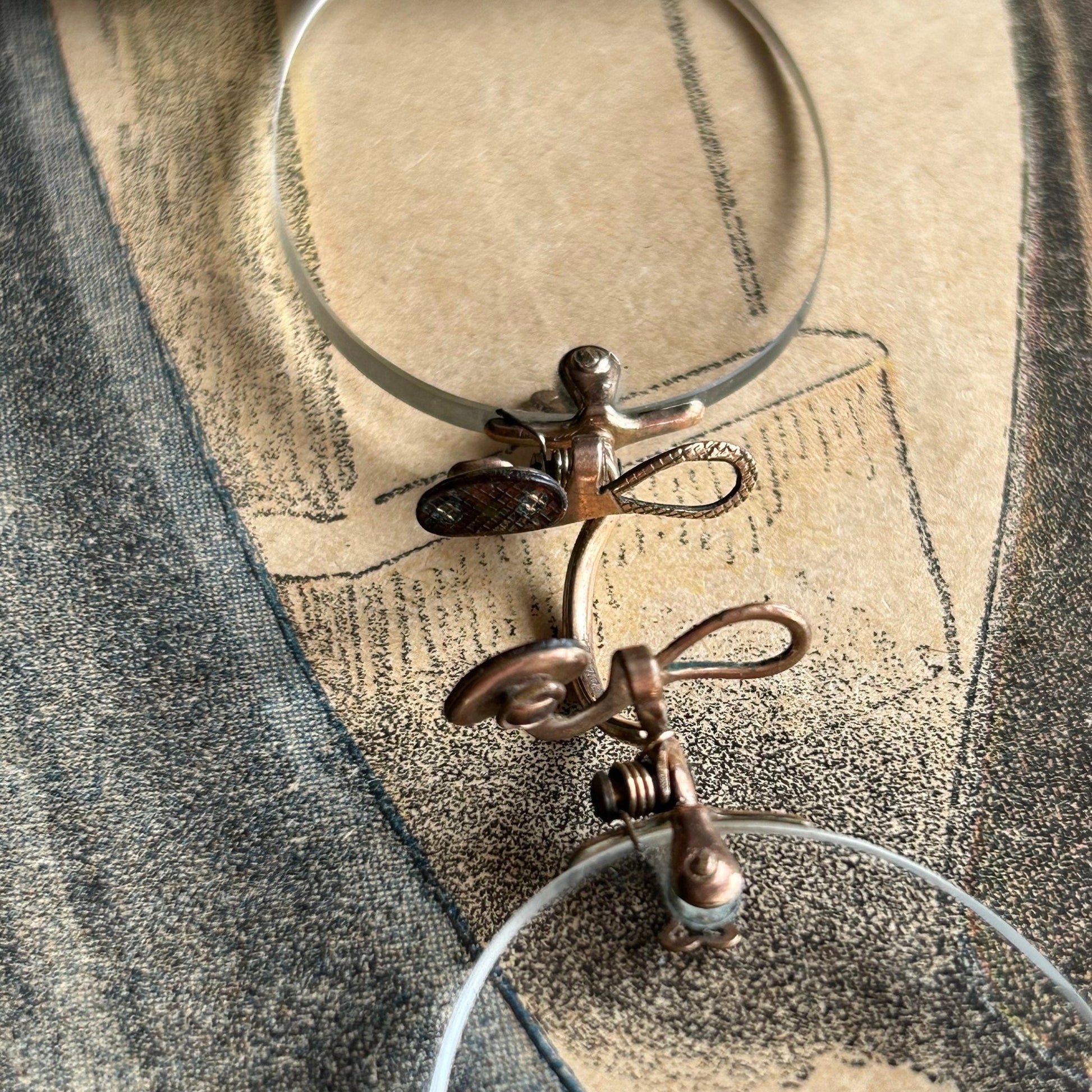 Pince Nez Reading Glasses on printed paper - Splendid Vintage World