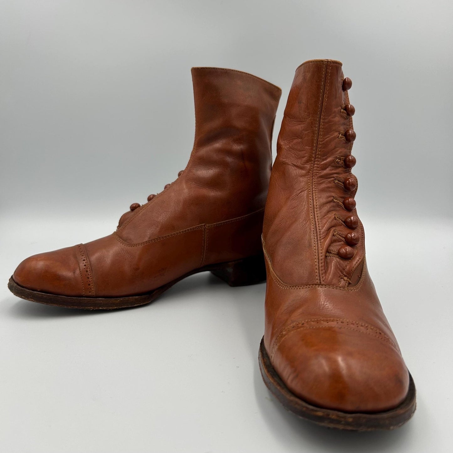 Antique tan leather button up boots , teens or small adults, Edwardian 1920s collectors boots - Splendid Vintage World