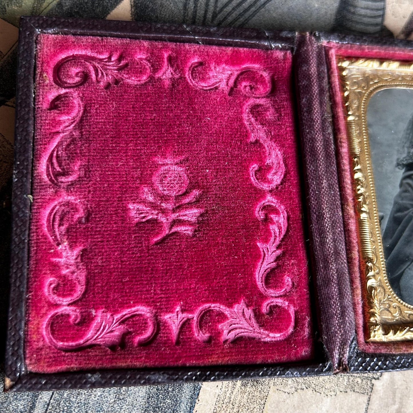 Antique Victorian embossed folding case - Splendid Vintage World