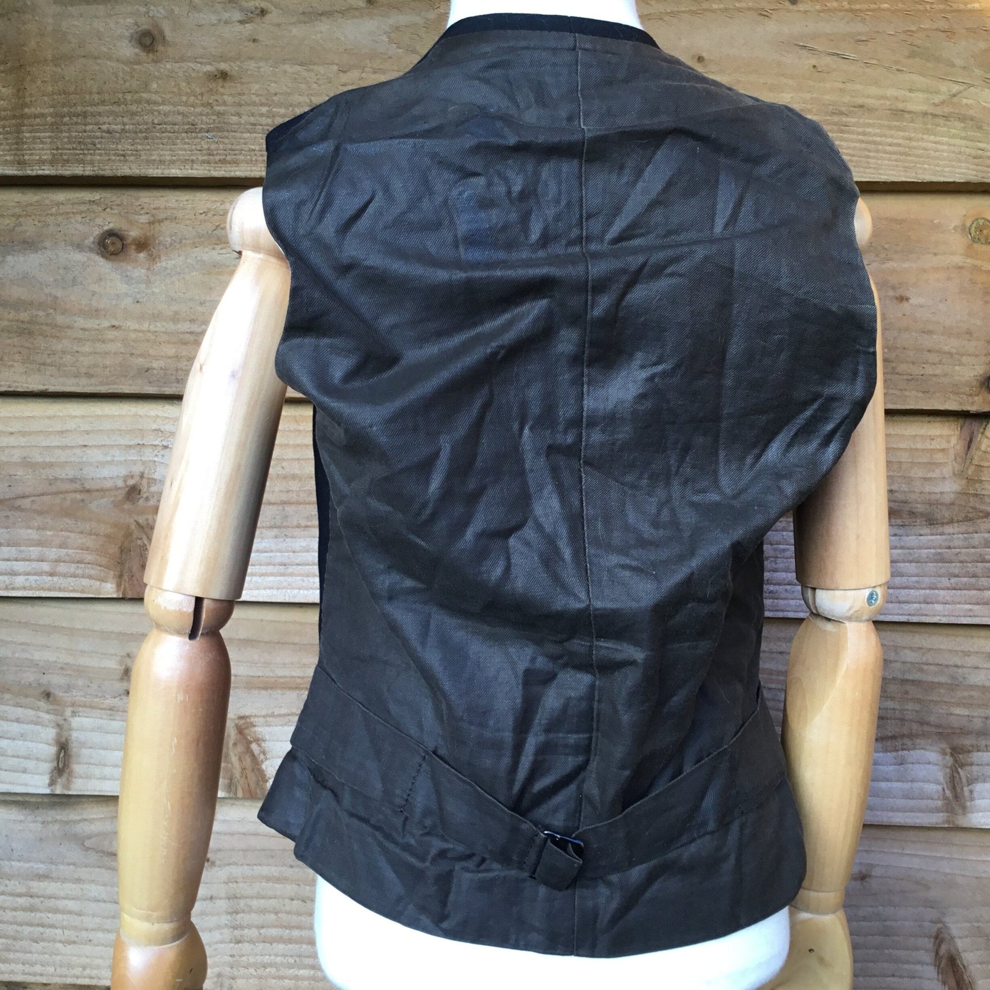 child's waistcoat showing the lining