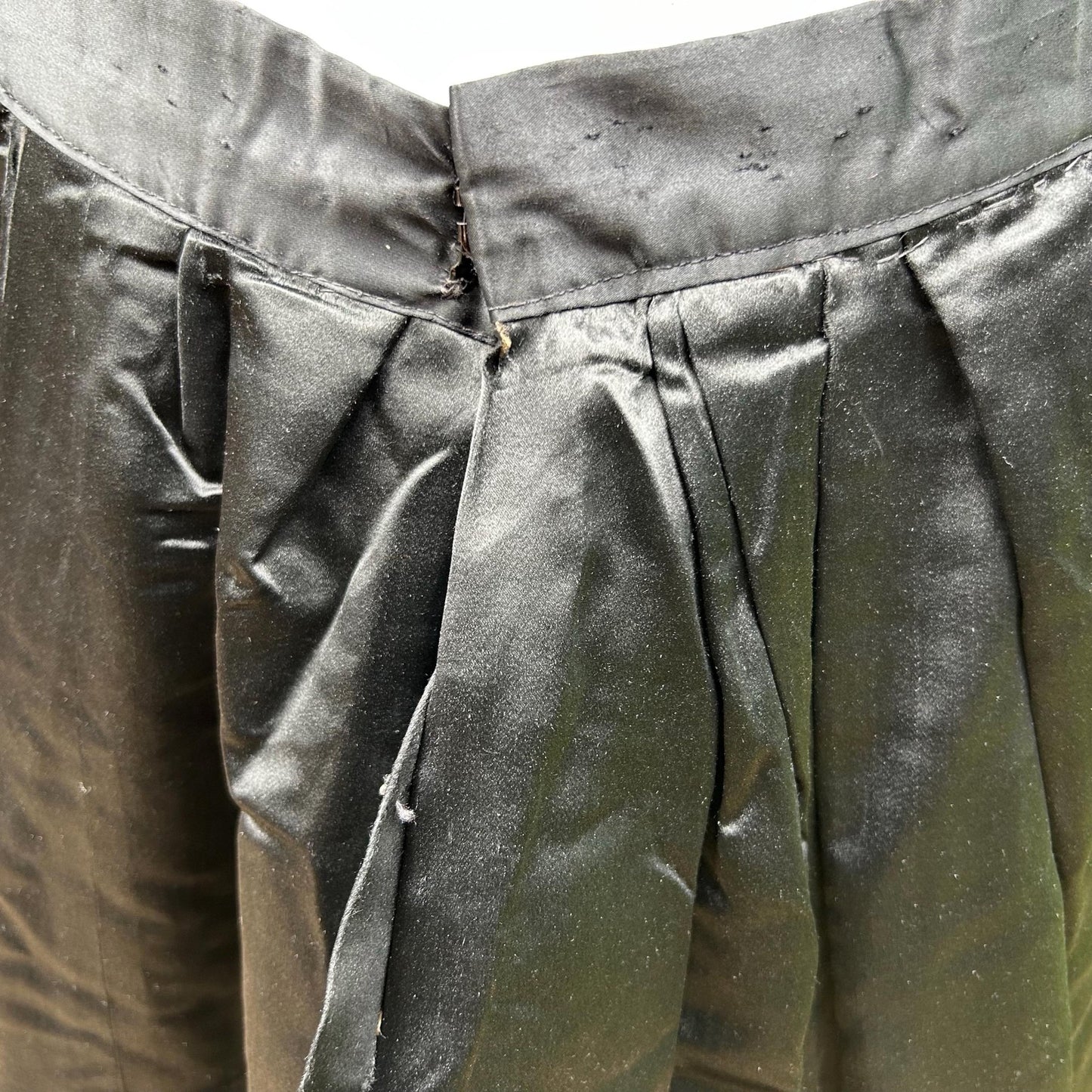 pleating into waistband