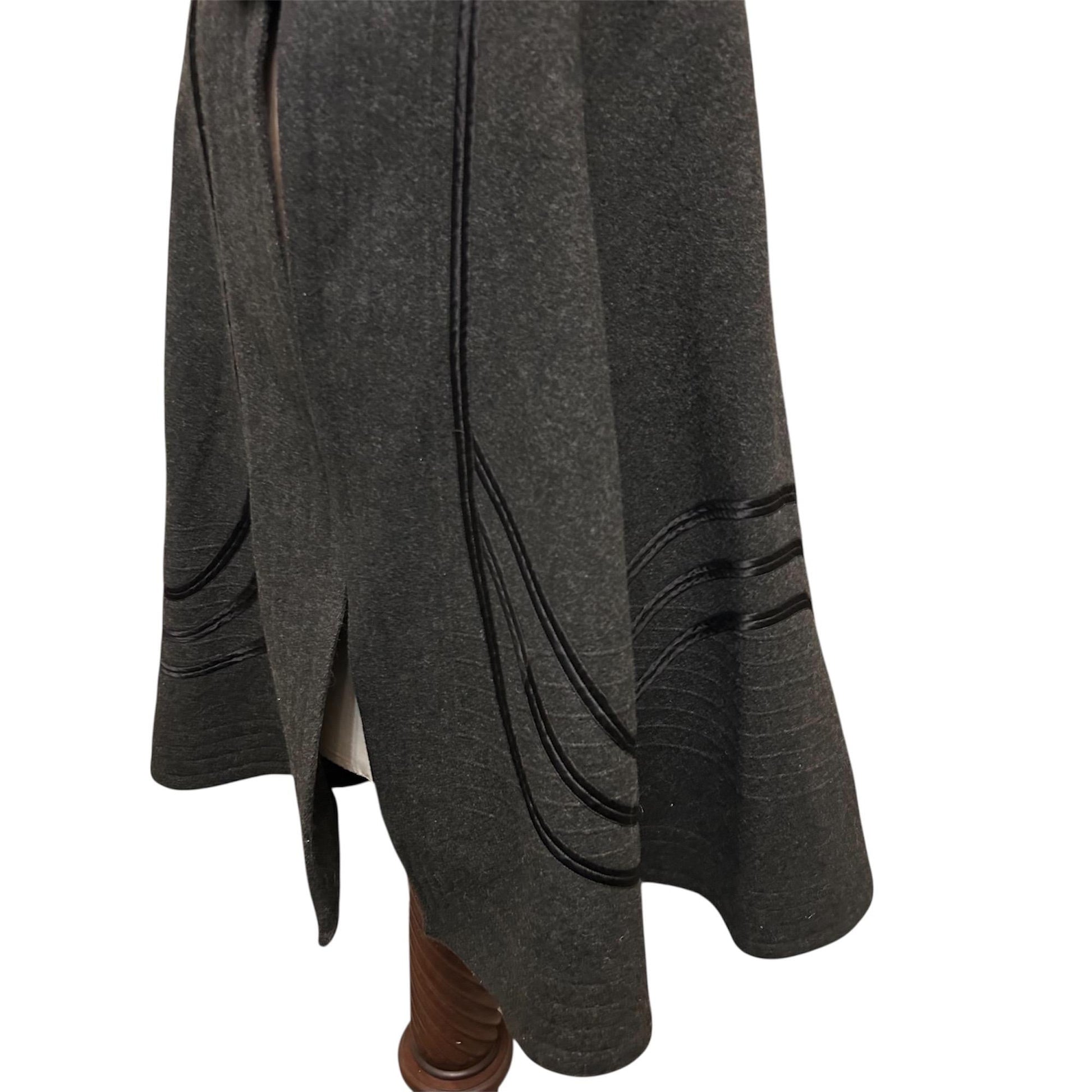 dark grey wool cape black wavy line detail on white background - Splendid Vintage World