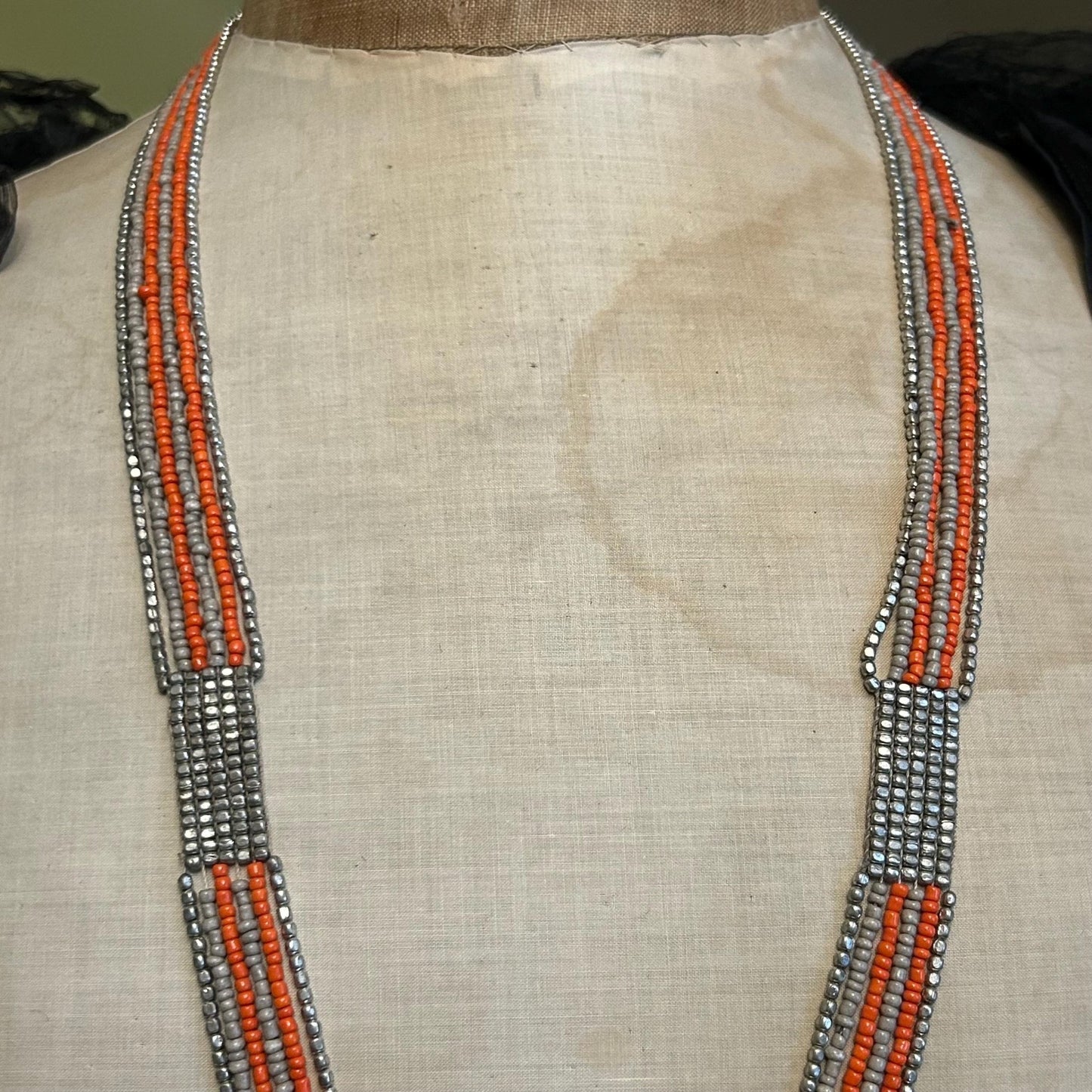 Art Deco Sautoir Necklace: Silver Metal, grey & Orange Glass Beads