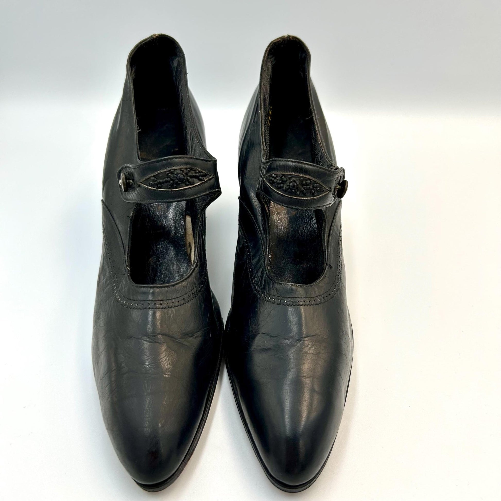 Edwardian 1910 1920s black shoes leather with black bead decoration & button fastening strap - Splendid Vintage World