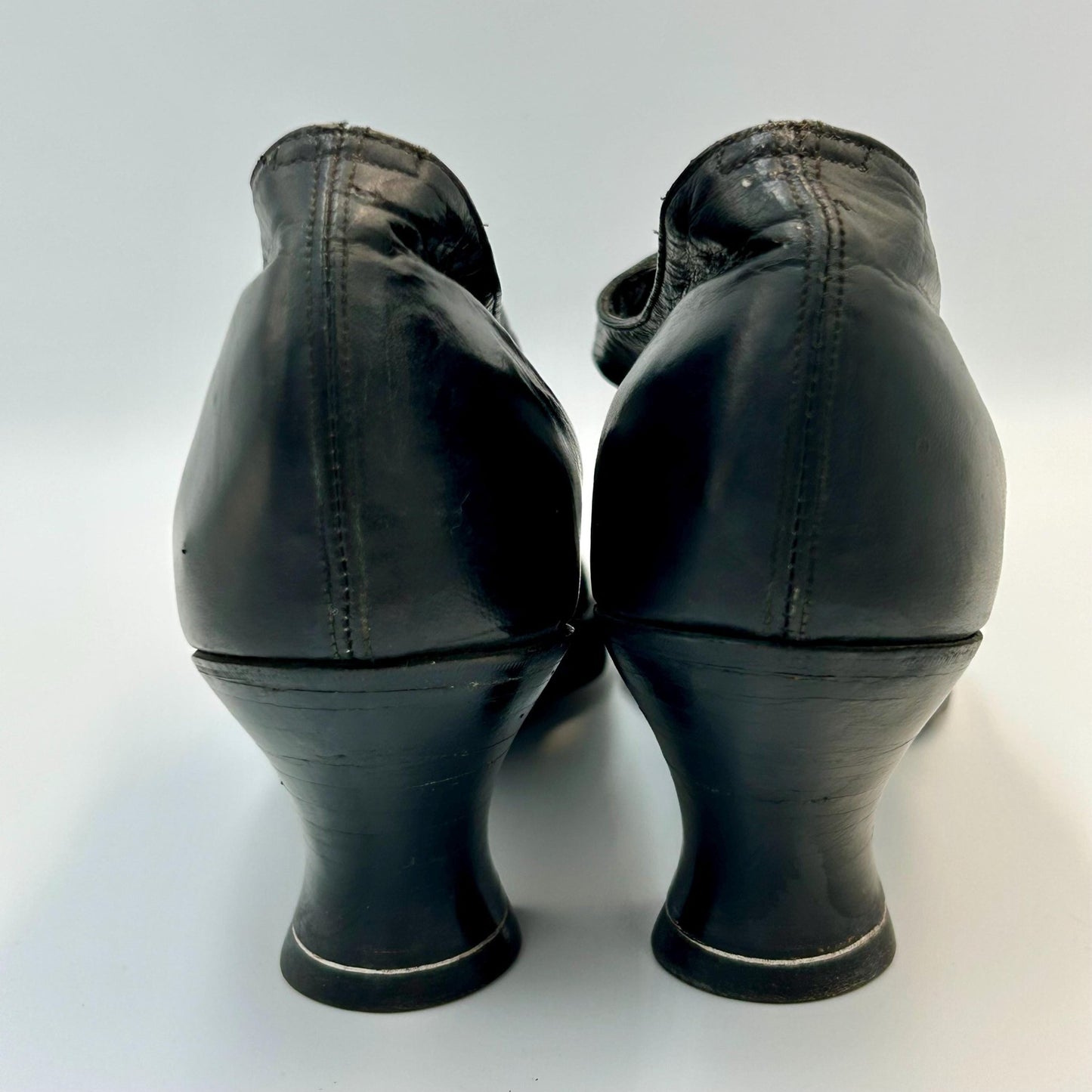 Edwardian 1910 1920s black shoes leather with black bead decoration & button fastening strap - Splendid Vintage World
