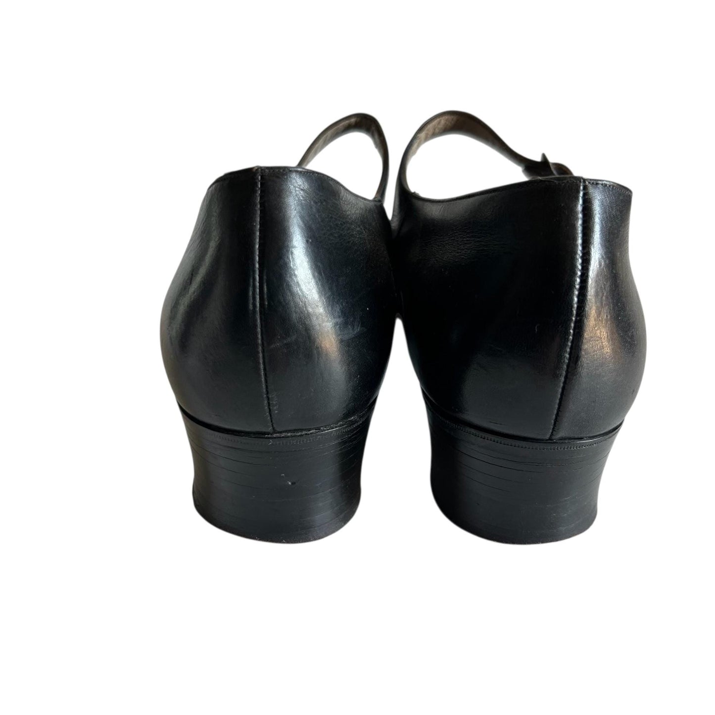 Black Leather Mary Jane Shoes heels with fastening straps on white background - Splendid Vintage World
