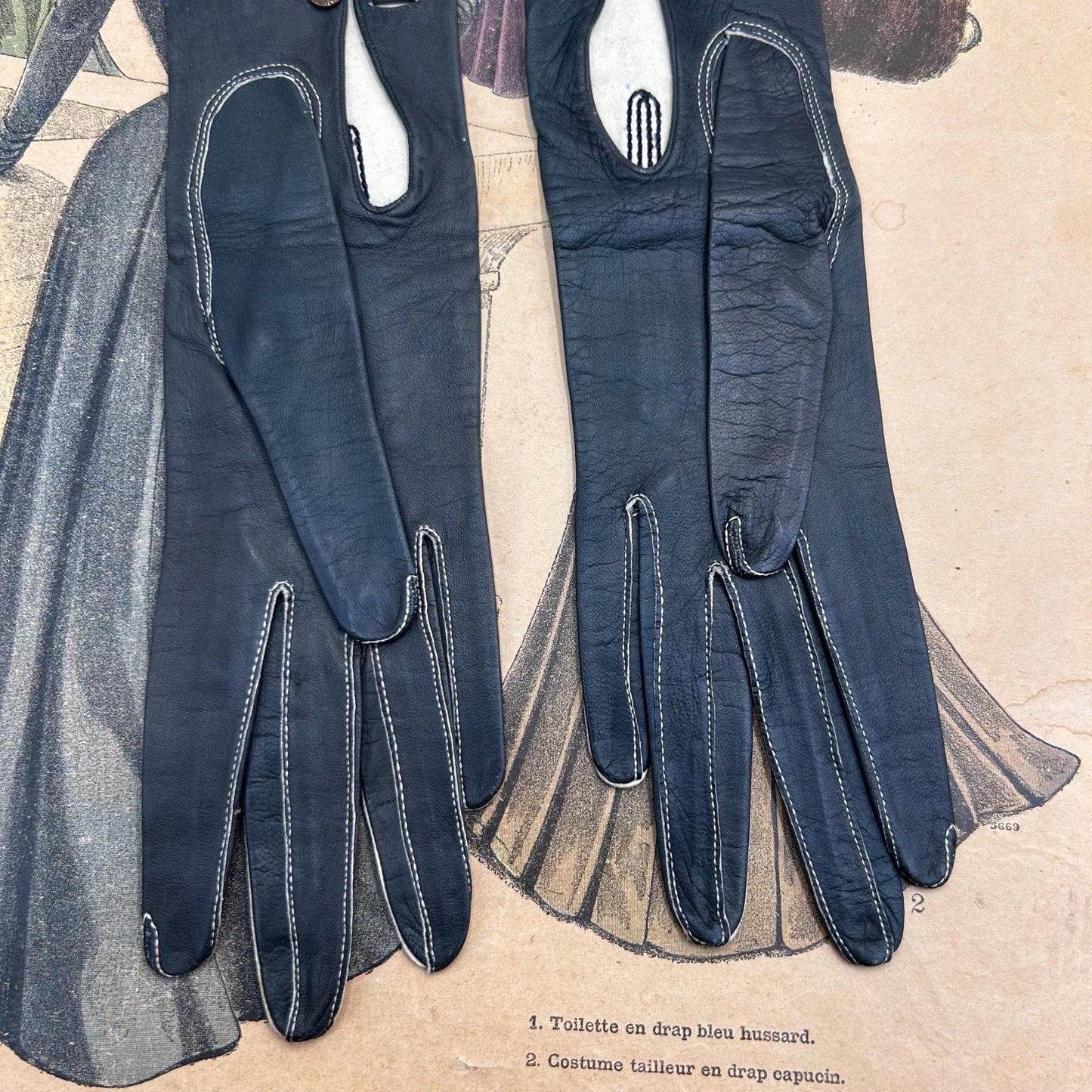 Edwardian kid leather gloves metal buttons 6 1/4 Viking brand narrow slate grey - Splendid Vintage World