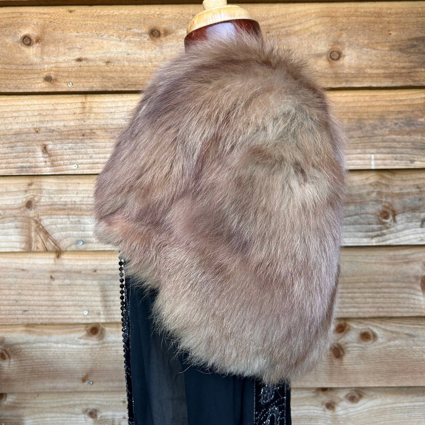 Genuine Vintage Fox Fur cape, Auburn with Art Deco Clasp perfect for a formal event, wedding  - Splendid Vintage World