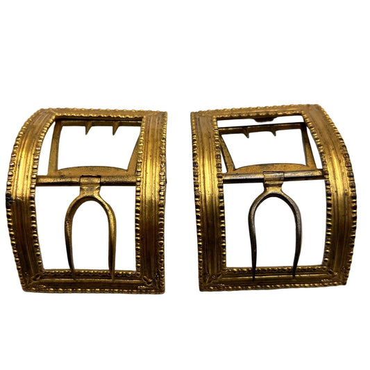 Pair of large gilt metal shoe buckles with fine acorn detailing Georgian on white background - Splendid Vintage World