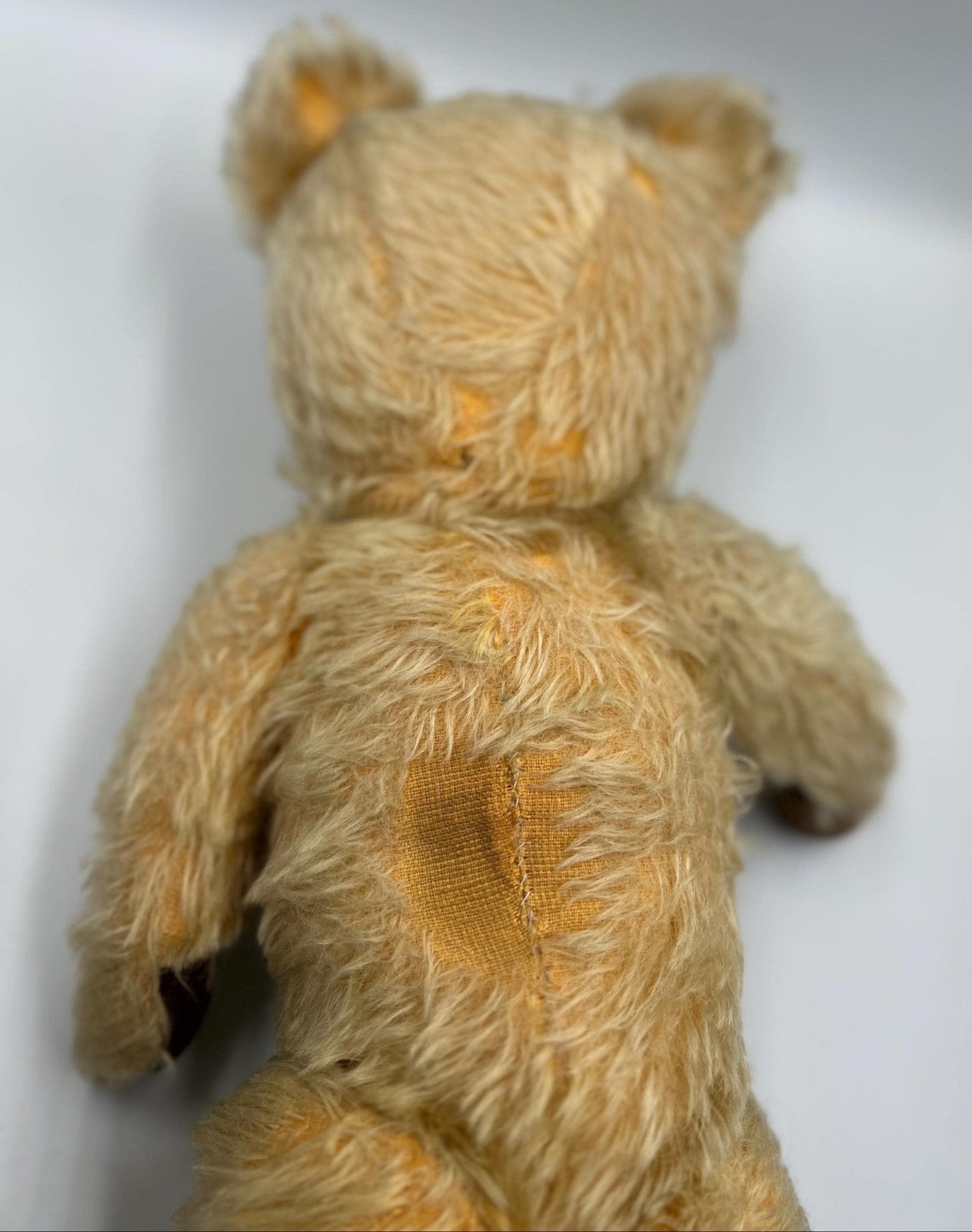 Vintage teddy bear jointed worn  on back - Splendid Vintage World