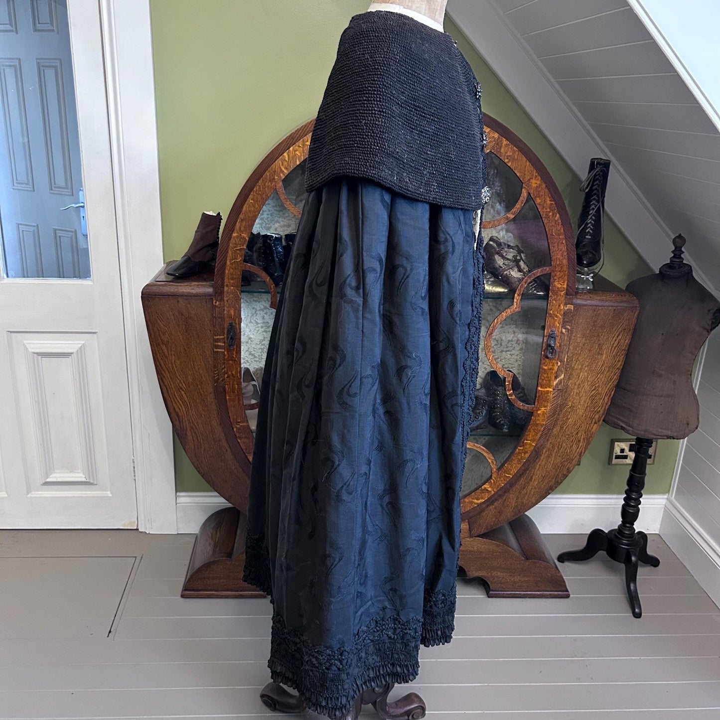 Victorian cape with deep ruched collar & hem detailing, German, Austrian origin - Splendid Vintage World