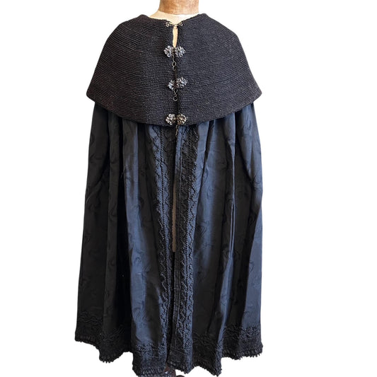 Victorian cape with deep ruched collar & decorative trimming, German, Austrian origin - Splendid Vintage World