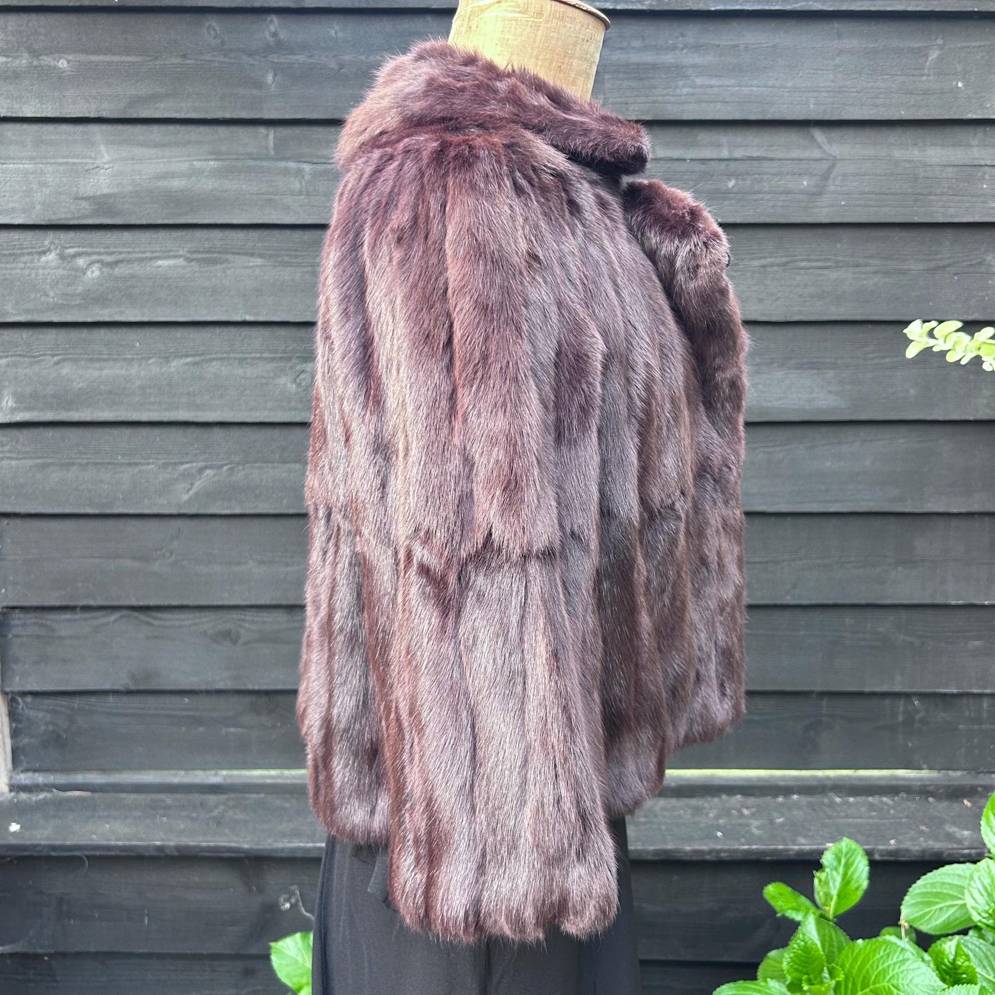 Vintage 1950s fur jacket, cropped with cropped sleeves - Splendid Vintage World