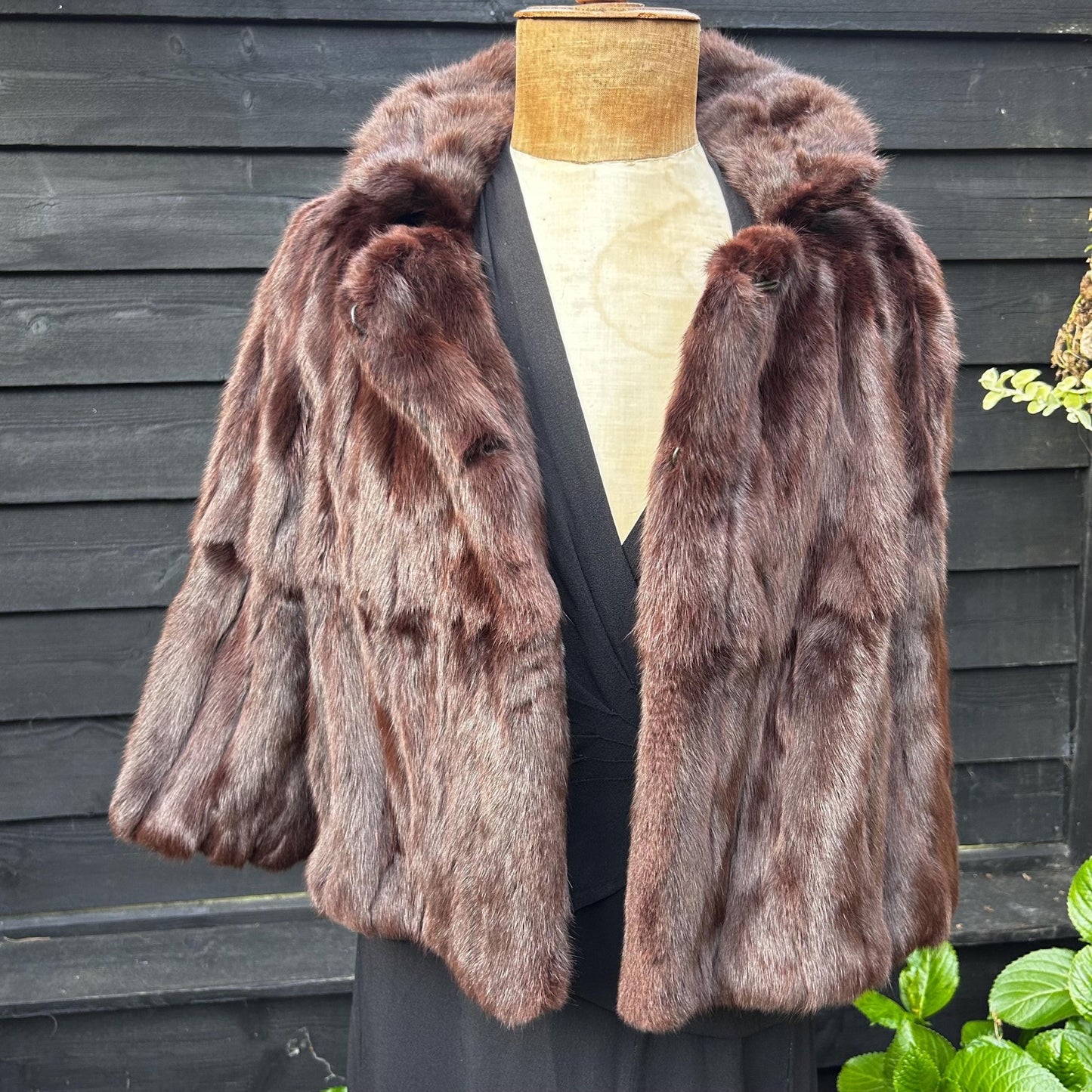 Vintage 1950s fur jacket, cropped with cropped sleeves - Splendid Vintage World