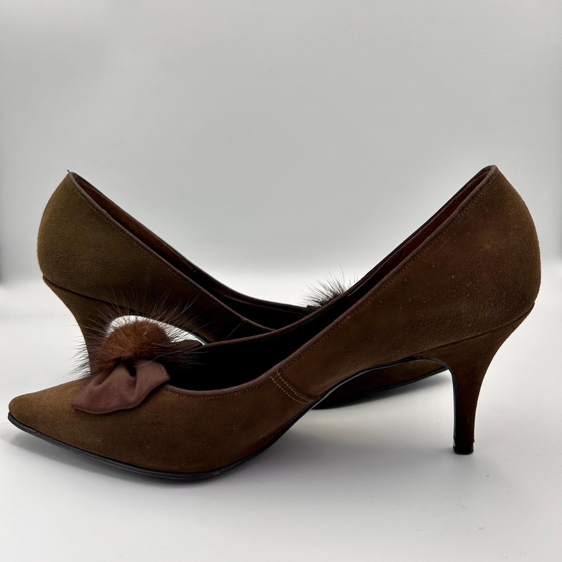 A pair of brown Suede Stiletto heel pointed toe shoes with brown Mink fur Trim vamp on light ground - Splendid Vintage World