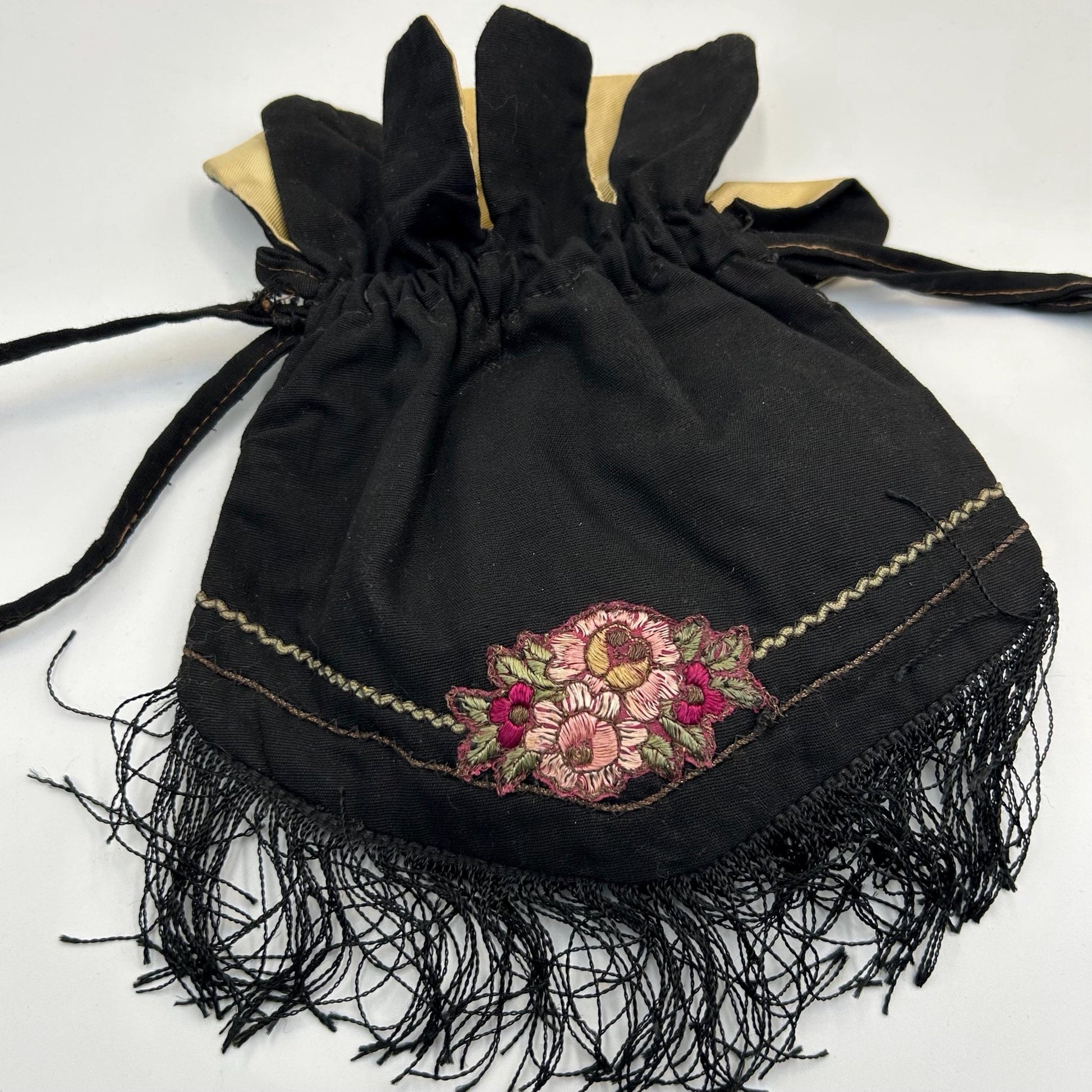 Vintage 1930s black silk evening handbag with floral silk floss appliqué drawstring - Splendid Vintage World