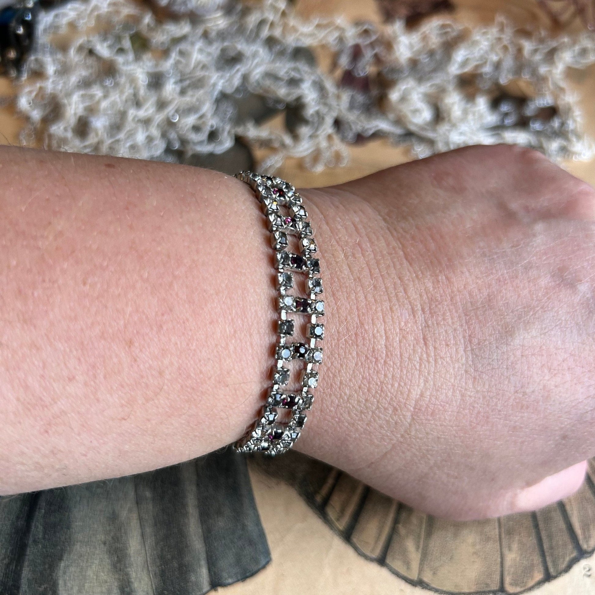Vintage diamanté bracelet clear & amethyst paste - Splendid Vintage World