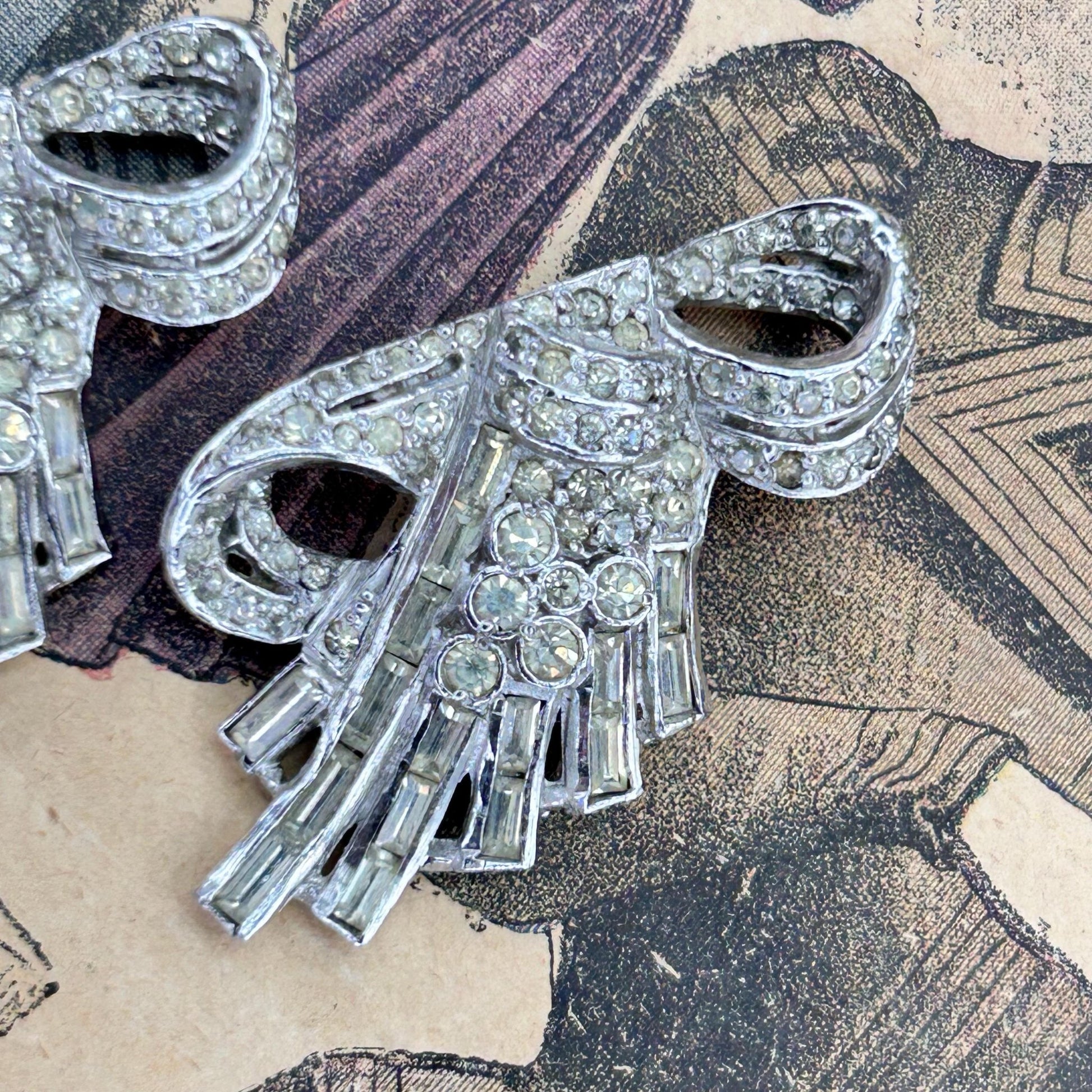 Vintage dress clips, decorative brooches or shoe clips clear sparkly bows - Splendid Vintage World