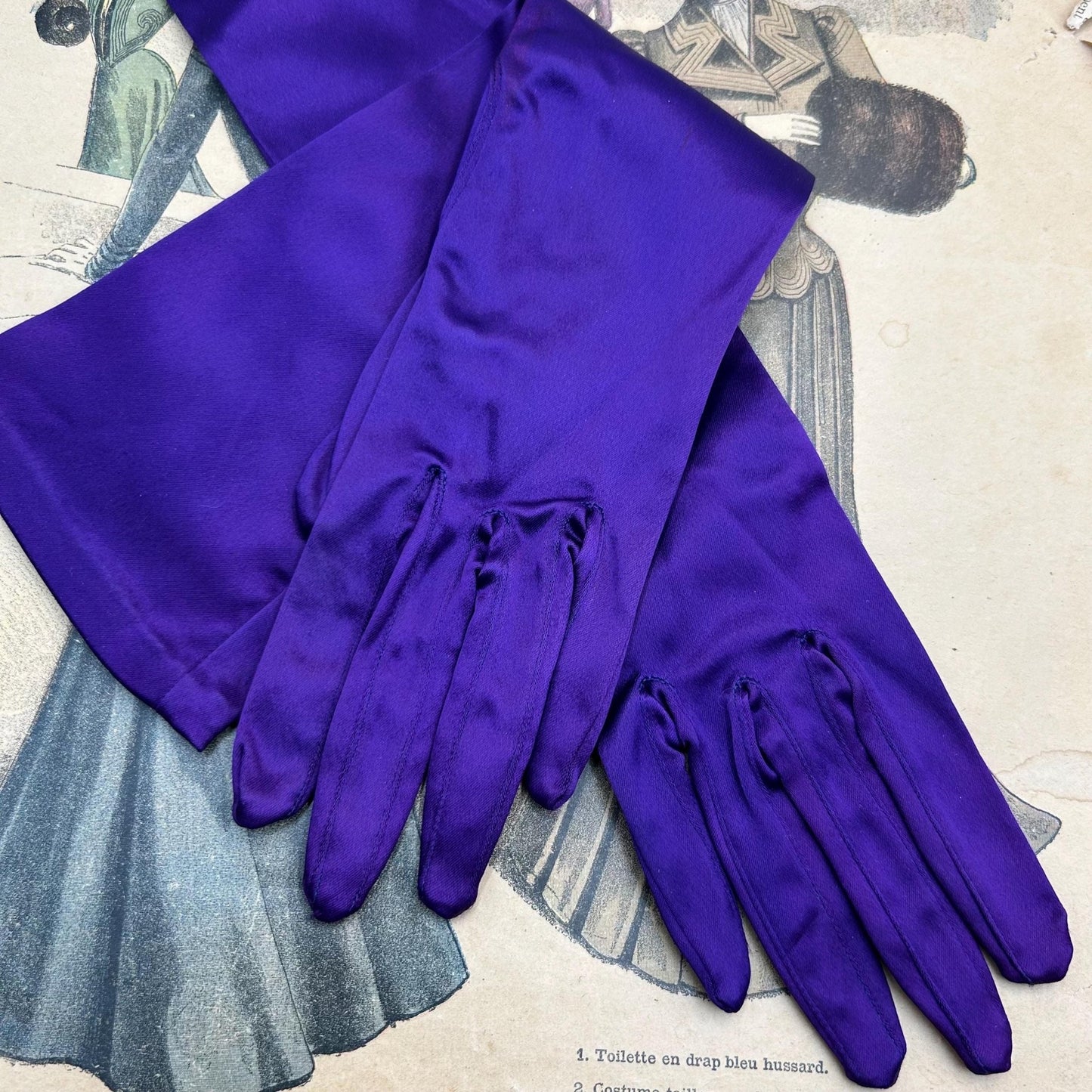 Vintage Long purple satin gloves by Neyret France 7, 37.5cm Long - Splendid Vintage World