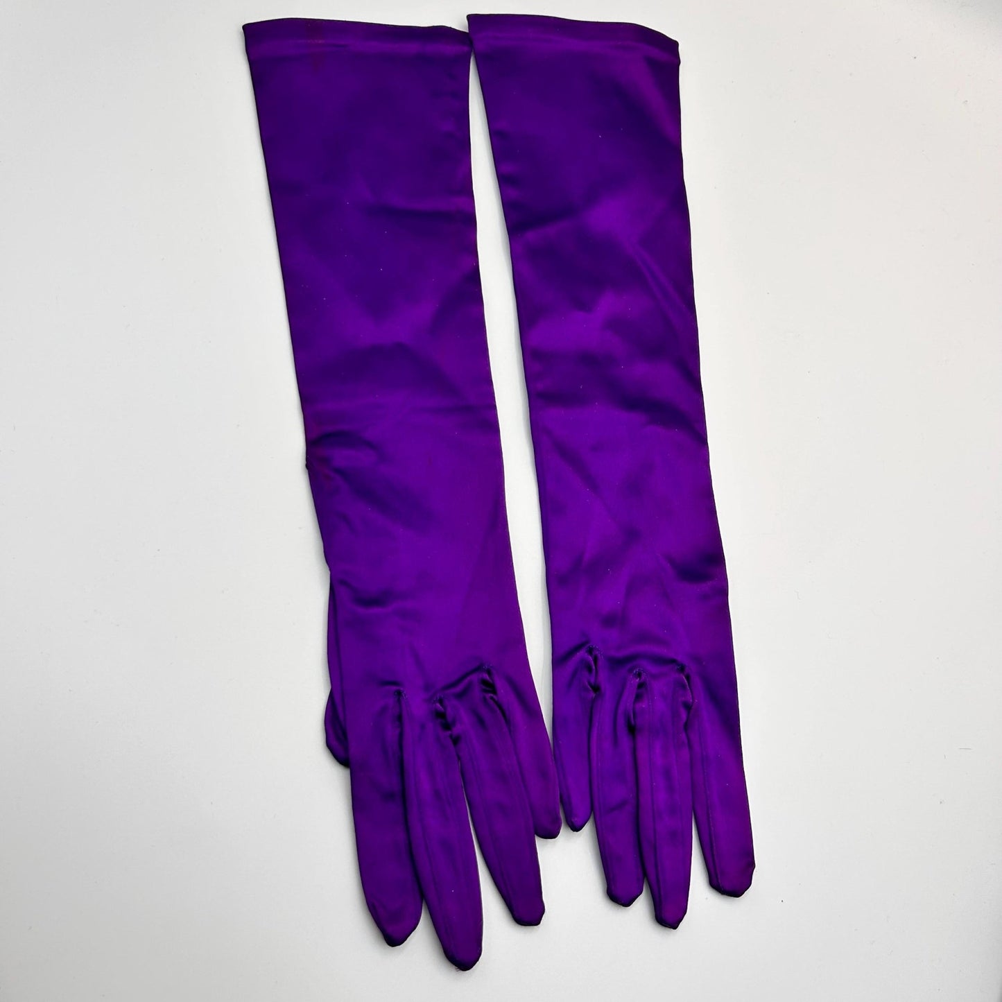 Vintage Long purple satin gloves by Neyret France 7, 37.5cm Long - Splendid Vintage World