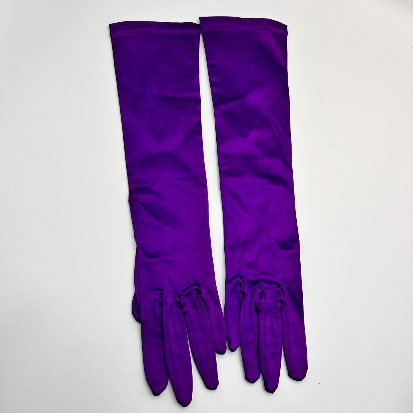 Vintage Long purple satin gloves by Neyret France 7, 37.5cm Long - Splendid Vintage World