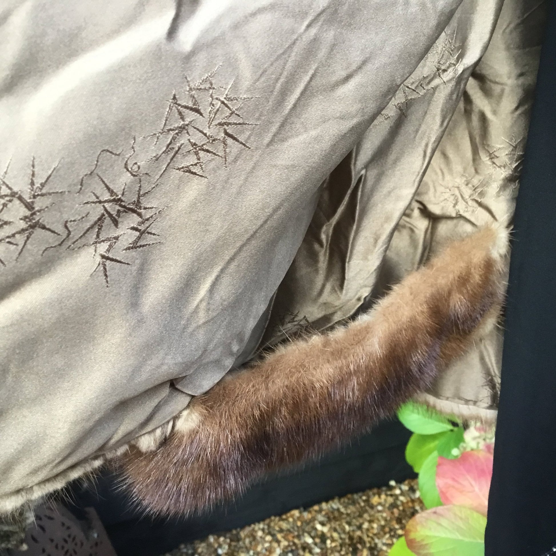 lining of Vintage Mink Fur Stole - Splendid Vintage World