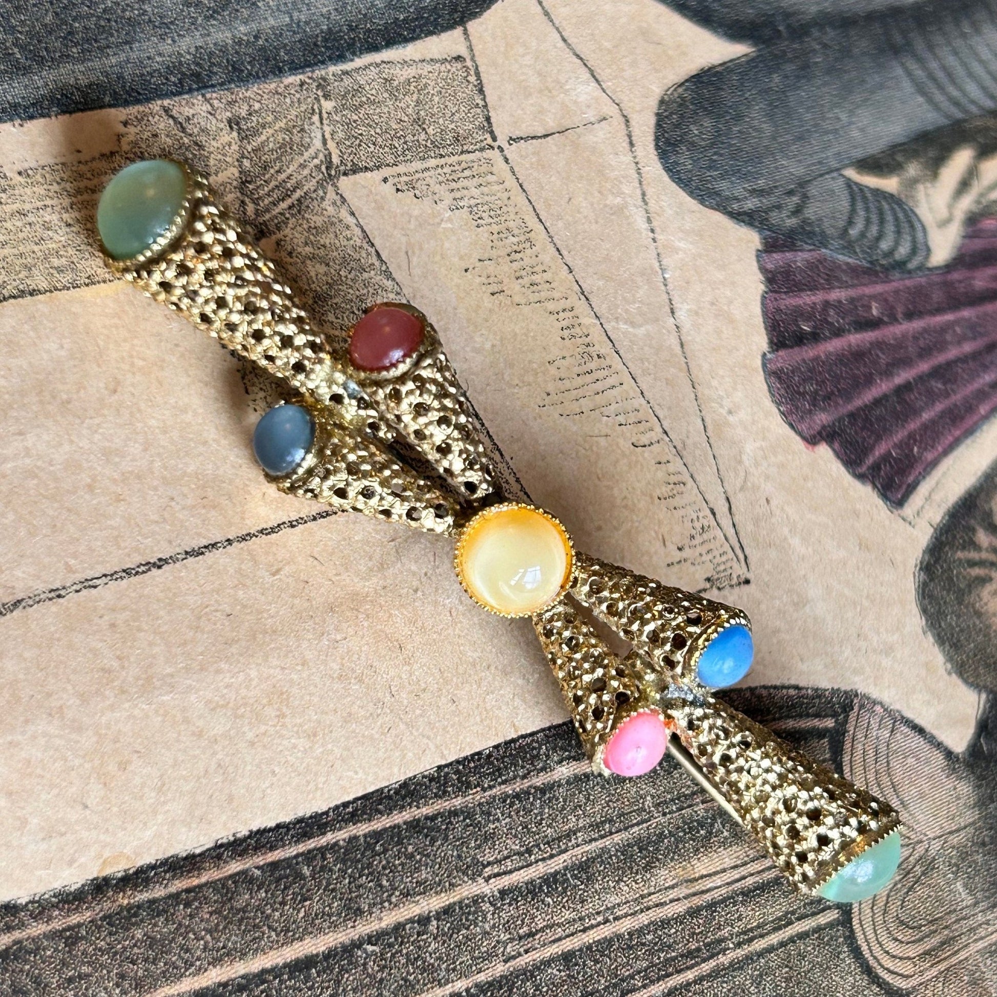 Vintage multicoloured cabochon brooch - Splendid Vintage World